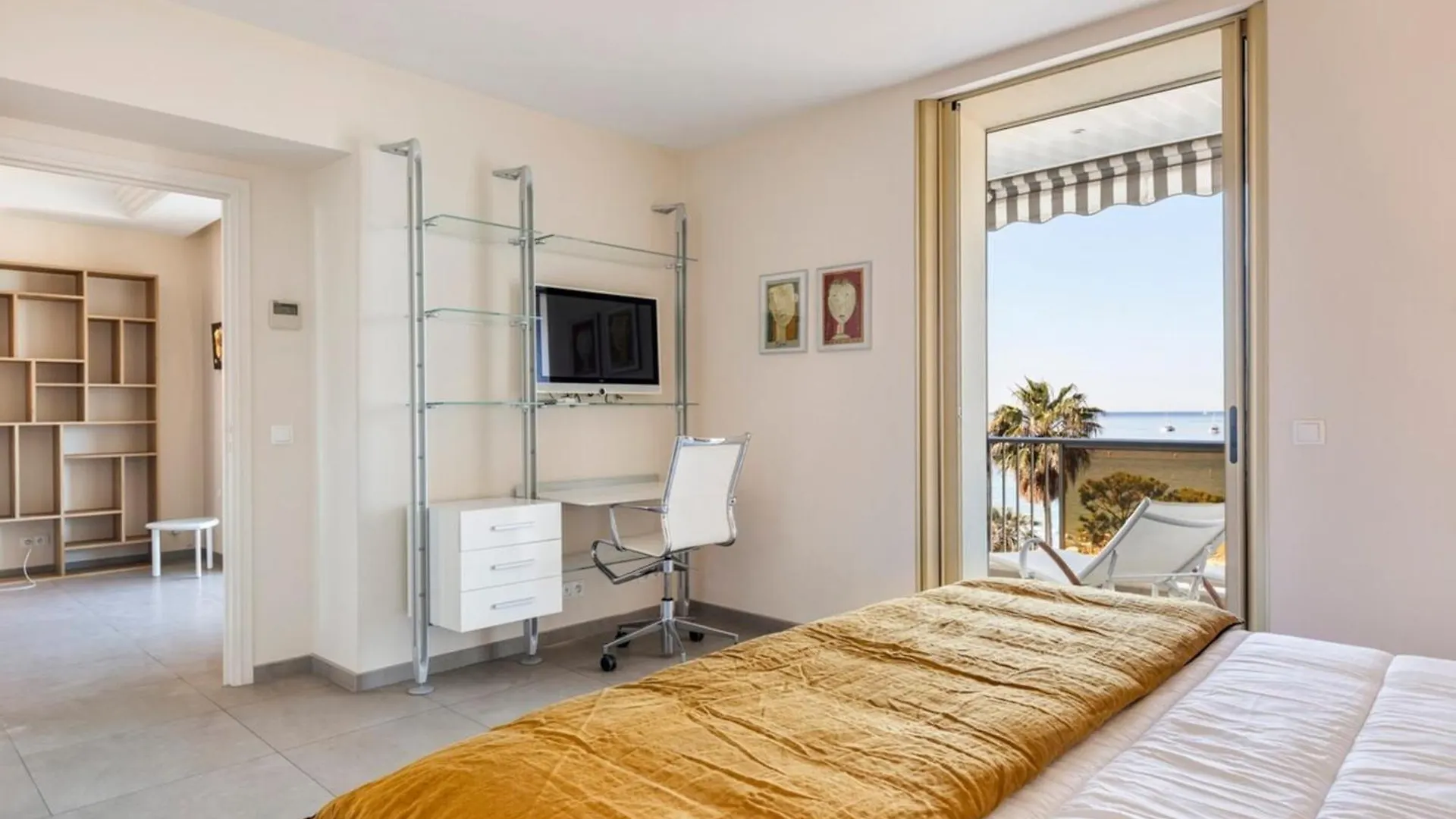 Ref 1426 - Cannes Croisette - Sea View Apartment For Rent Франция