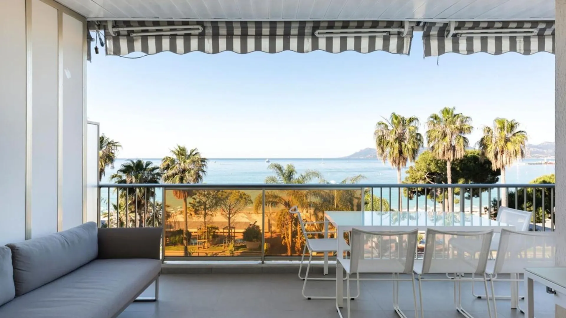 Ref 1426 - Cannes Croisette - Sea View Apartment For Rent Франция